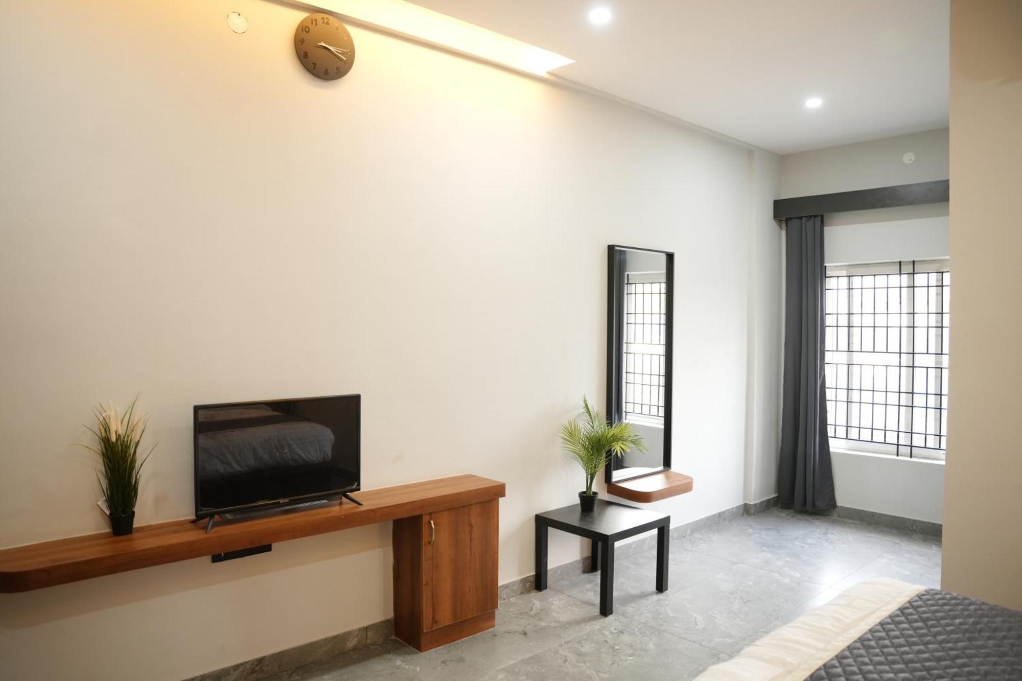 Sarvam Residency Hotel ซาการ์ ภายนอก รูปภาพ